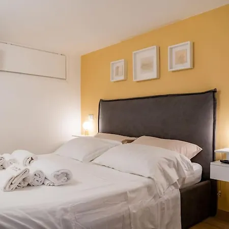 公寓 Sky Domus Historic Center Penthouse With Jacuzzi 罗马