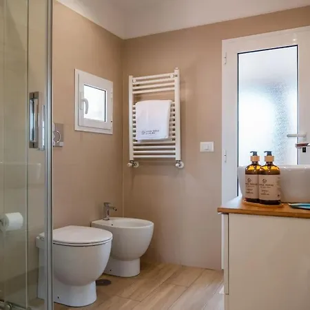 公寓 Sky Domus Historic Center Penthouse With Jacuzzi
